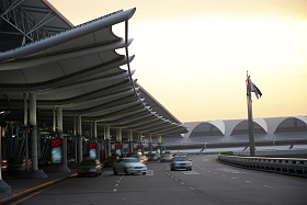 广东省广州飞机场图片