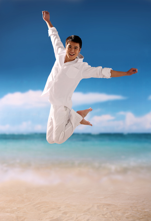 东方男人在海滩 东方男人在海滩