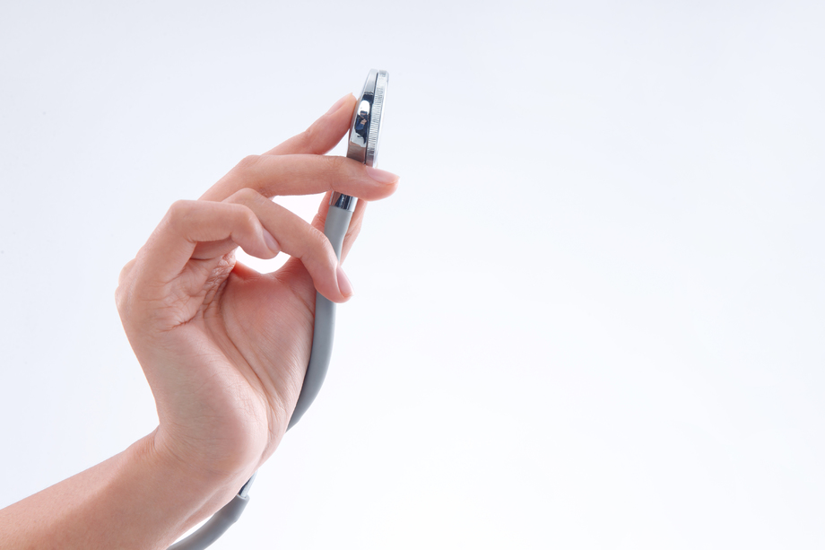 手拿听诊器图片 手拿听诊器图片