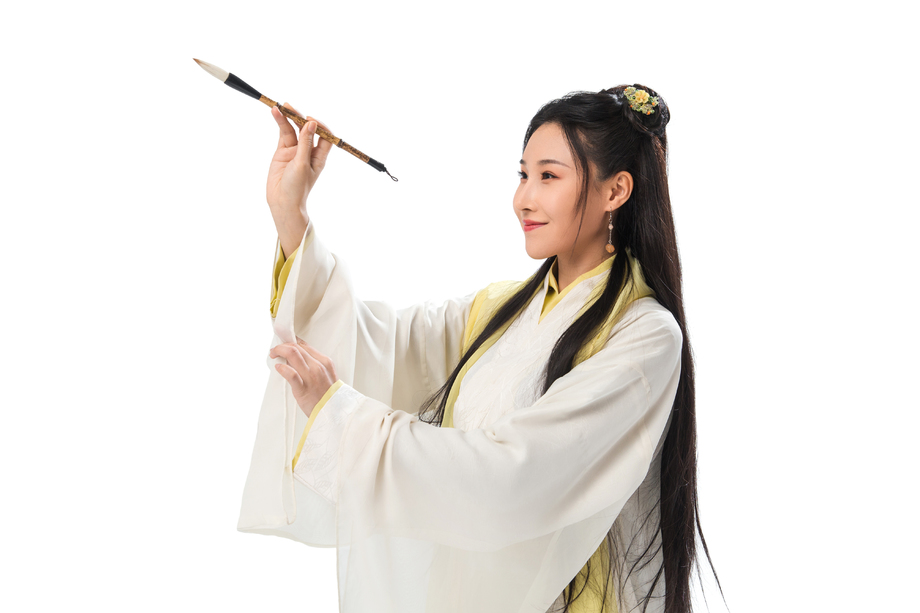 古装美女写字图片 古装美女写字图片