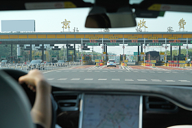 汽车内饰仪表盘图片