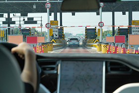 汽车内饰仪表盘图片