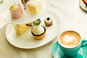 咖啡和蛋糕图片