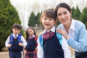 老师和学生图片