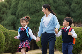 学生和老师图片