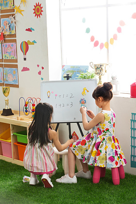 幼儿园小朋友图片