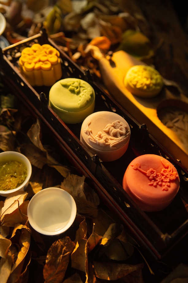 月饼与中式茶杯 月饼与中式茶杯