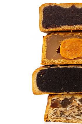 切开的月饼图片