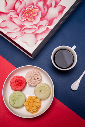 月饼配咖啡照片