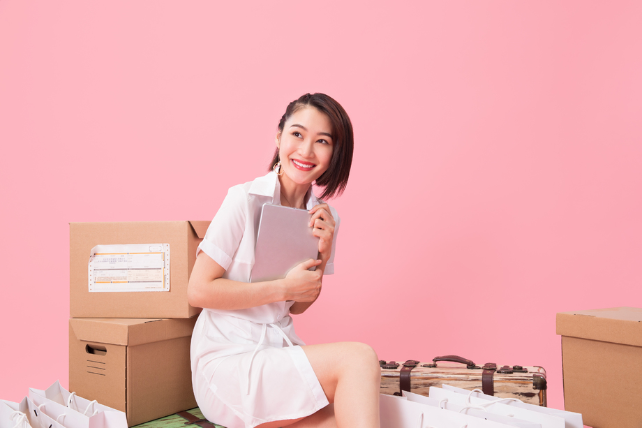 青年女销售图片 青年女销售图片