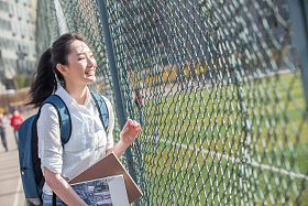 青年女大学生照片