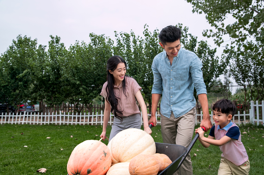 东方三口之家绿色生活 东方三口之家绿色生活
