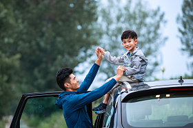 快乐的东方父子