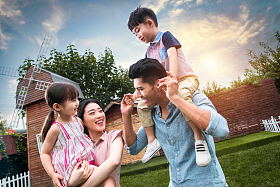 快乐的一家四口图片