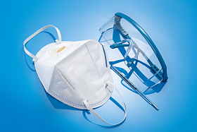 防护口罩和护目镜照片