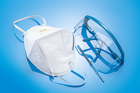 防护口罩和护目镜图片