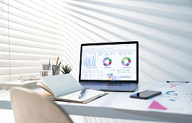 居家办公桌图片