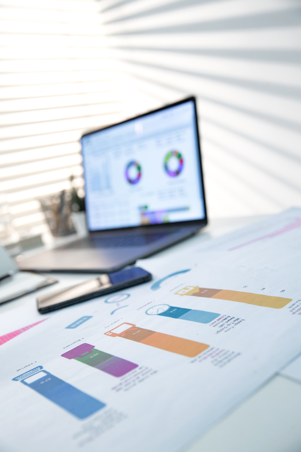 办公桌上的文件 办公桌上的文件