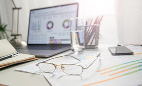 居家办公桌图片