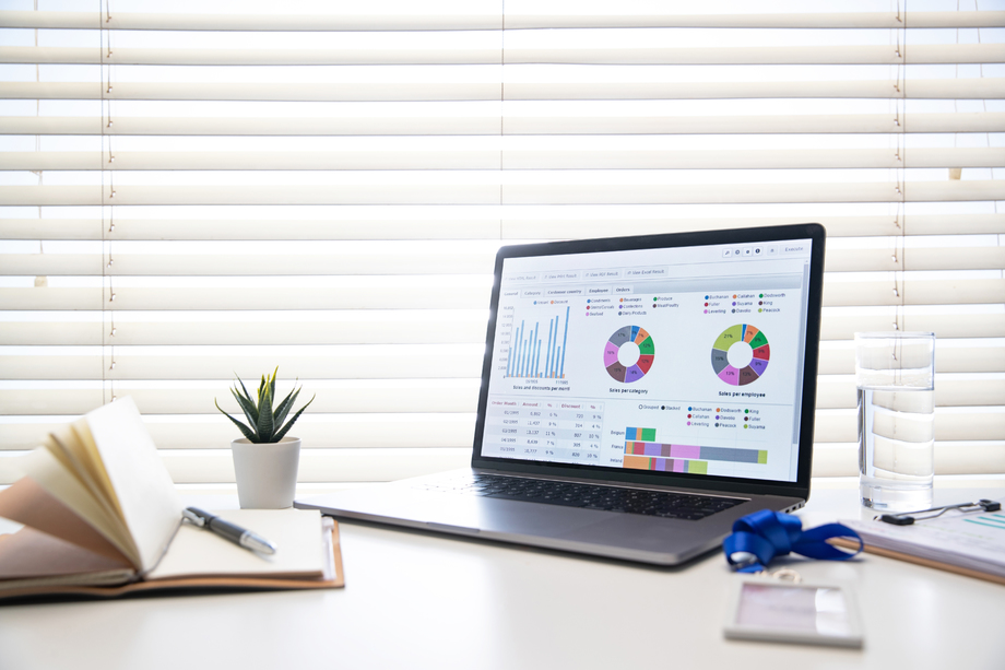 居家办公桌图片 居家办公桌图片