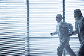 医疗团队工作照片