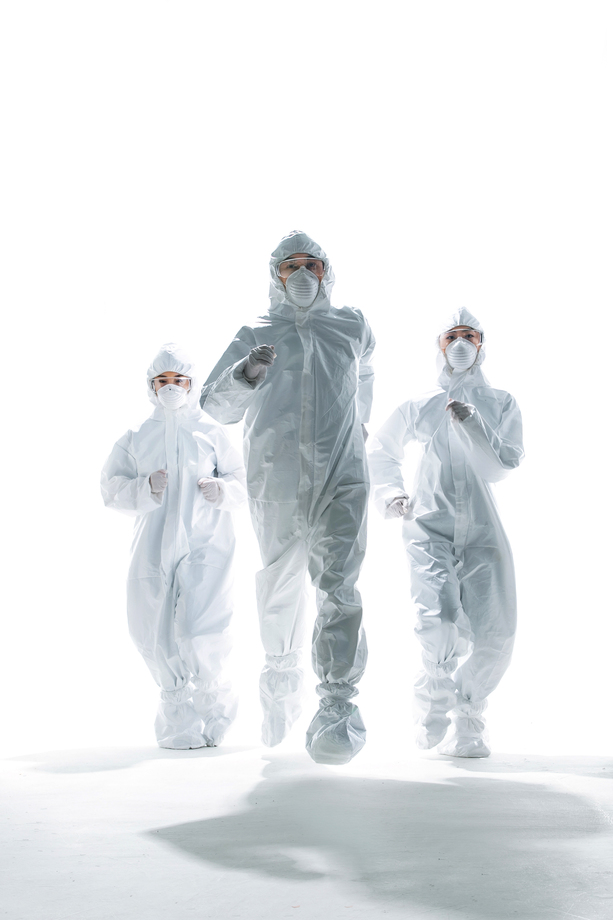 穿防护服的医疗团队 穿防护服的医疗团队