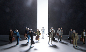 医务工作者和人群逆