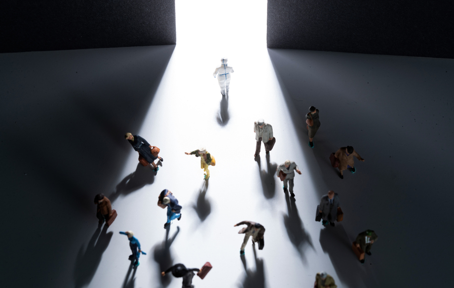 医务工作者和人群逆