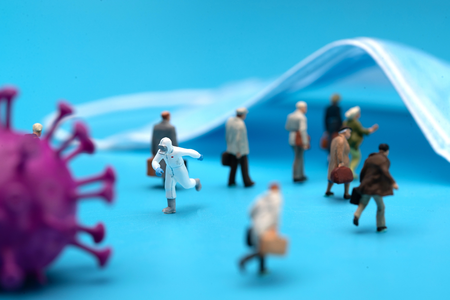 病毒面前医务工作者和人群逆 病毒面前医务工作者和人群逆