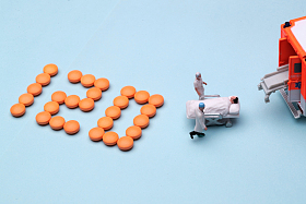 救护车救援病人照片