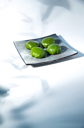 竹影和一盘青团