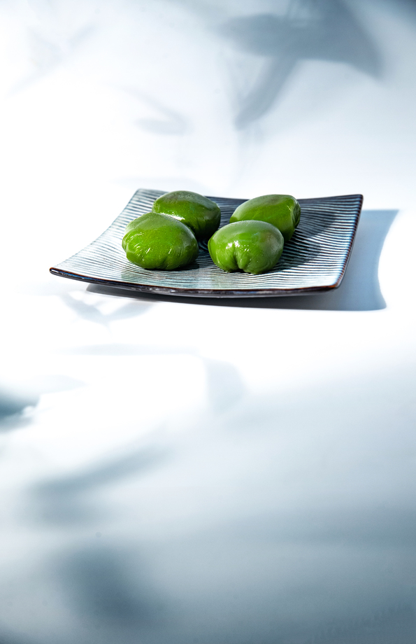 一盘青团照片 一盘青团照片