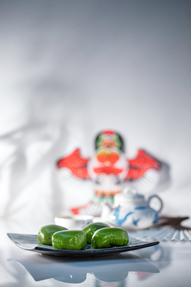 青团风筝和茶具