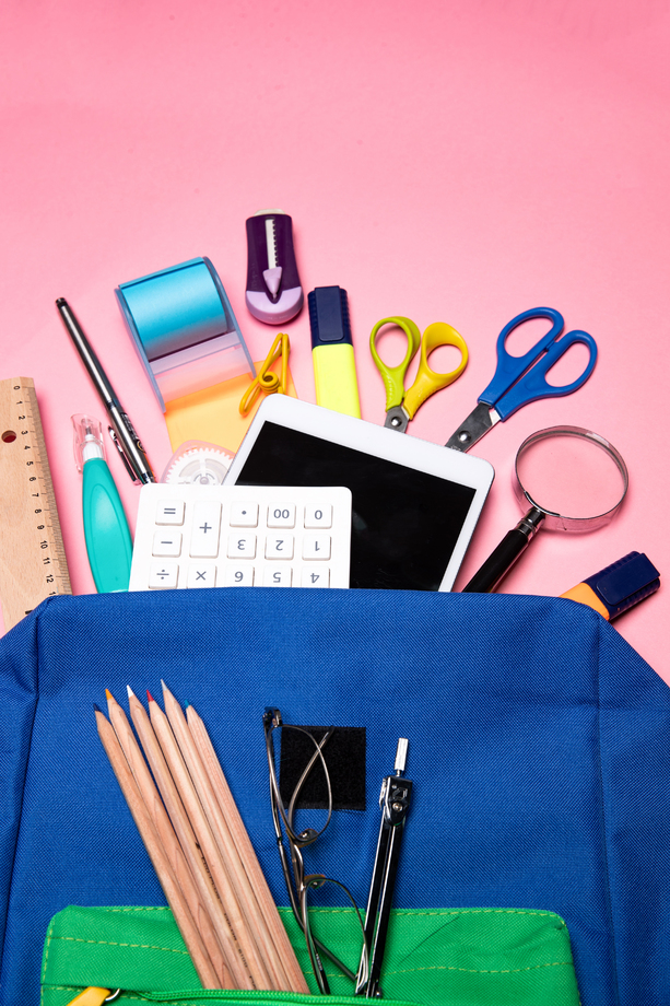 书包里的学习用 书包里的学习用