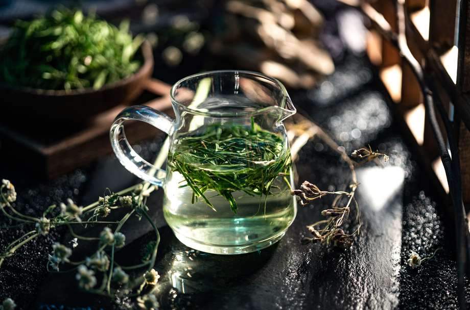 一杯绿茶图片