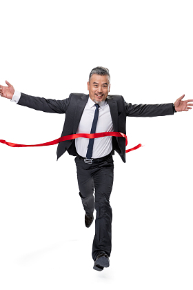 商务中老年男士冲刺