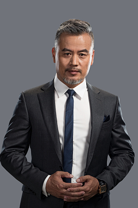 商务中老年男士肖像图片