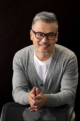 快乐的中老年男士肖像照片