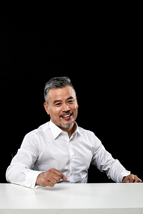 快乐的商务中老年男士