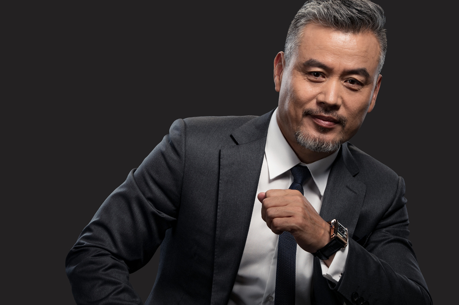 成功的商务男士肖像