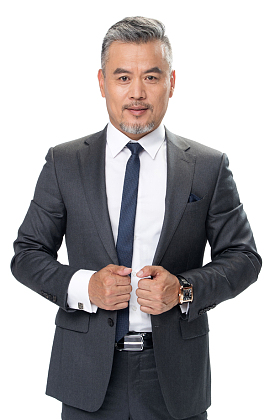 成功中老年商务男士肖像照片