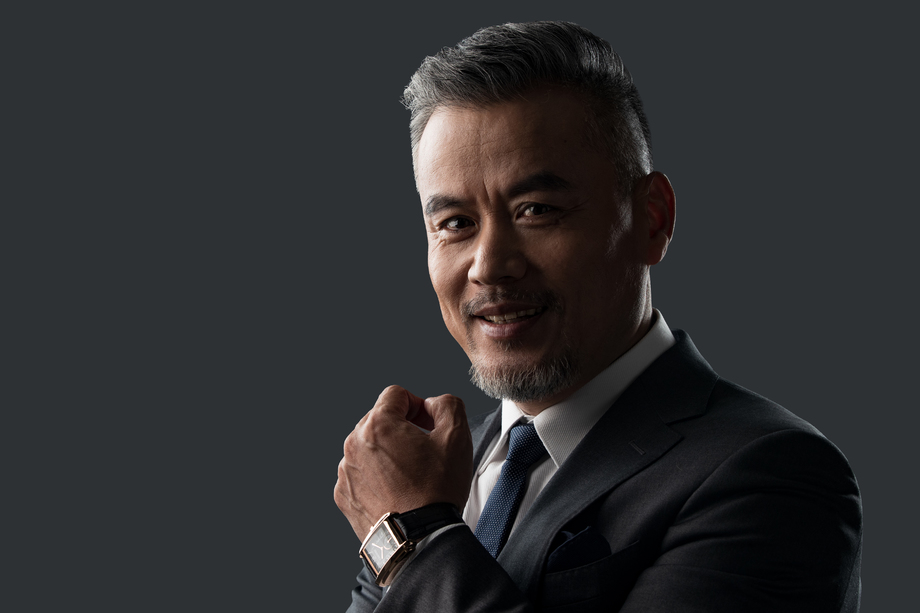 快乐成熟的商务男士 快乐成熟的商务男士