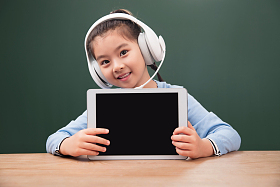 小学女生在线学习