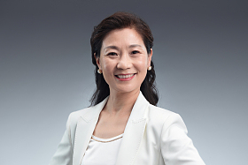 自信的成熟商务女士