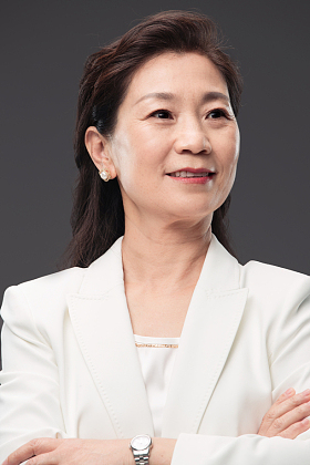 权威商务女士照片