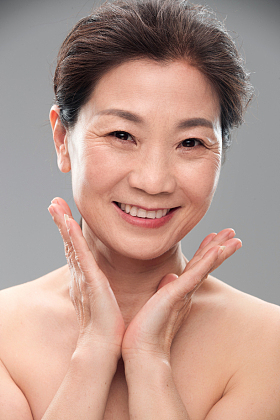 漂亮的中年女人图片