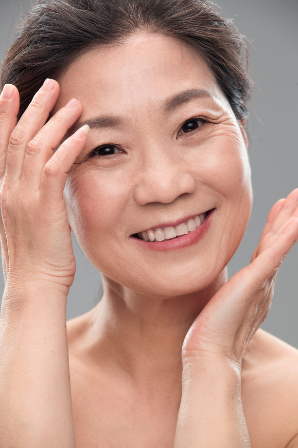 漂亮的中老年女人妆面 漂亮的中老年女人妆面