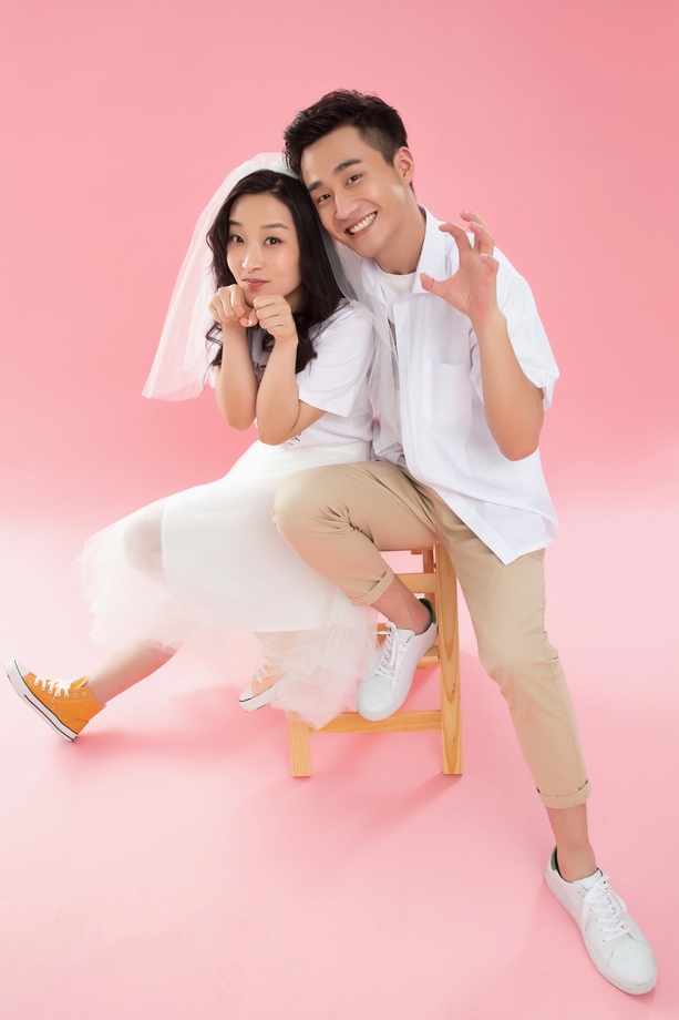 卖萌的年轻伴侣 卖萌的年轻伴侣