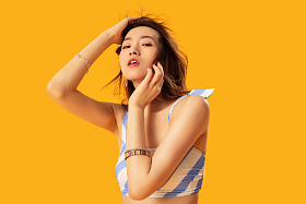 快乐女人肖像图片