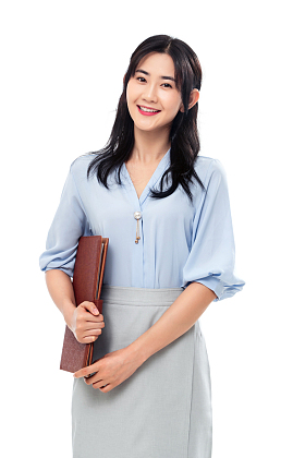 拿着文件的商务女士